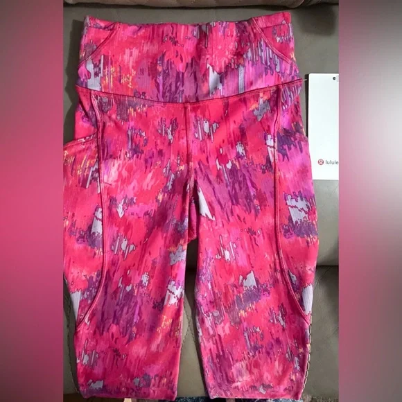 Lululemon NWT Women’s Fast And Free HR Tight 25” Pockets. Pow Pink Multi. Size 2 - Picture 10 of 16
